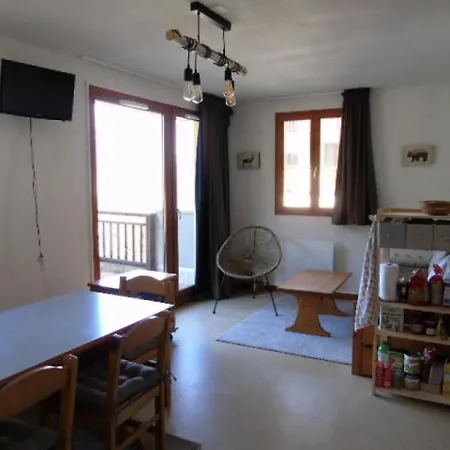 Apartment Arrondaz - 3 Pieces Pour 8 Personnes Mae-8914
